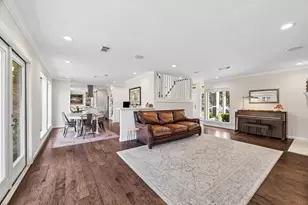7738 Betty Jane Ln, Houston, TX 77055 - Photo 11