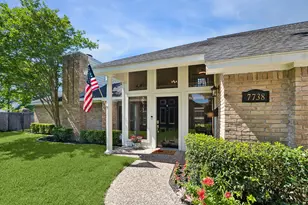 7738 Betty Jane Ln, Houston, TX 77055 - Photo 3