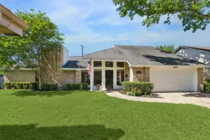 7738 Betty Jane Ln, Houston, TX 77055 - Photo 1