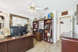 2819 Frostwood Cir, Dickinson, TX 77539 - Photo 41