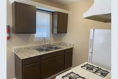 3024 Elgin Street Street #4, Houston, TX 77004 - Photo 1