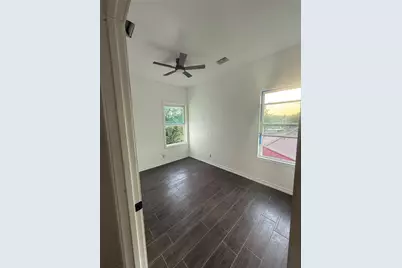 5519 Osprey Dr A/B Drive #A/B, Houston, TX 77048 - Photo 9