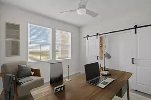 12926 Old Fashion Cir, Mont Belvieu, TX 77535 - Photo 5