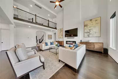 10631 Crystal Spring Drive, Missouri City, TX 77459 - Photo 3