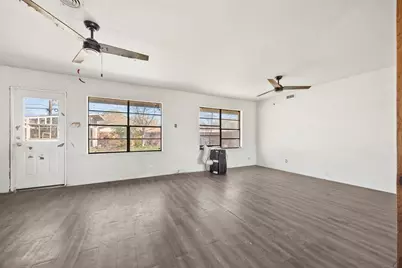 623 Spell Street, Houston, TX 77022 - Photo 9