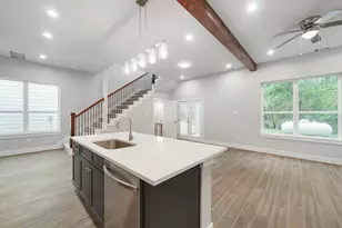 731 Magnolia Point Dr, Houston, TX 77336 - Photo 11