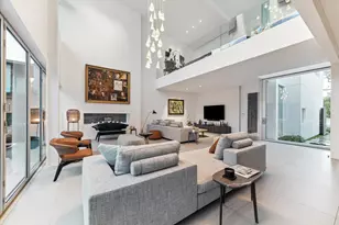 2169 University Blvd, Houston, TX 77030 - Photo 5