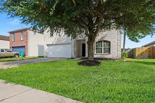 3803 Dogwood Tr, Baytown, TX 77521 - Photo 3
