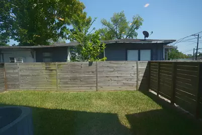 7006 Emma Lou Street, Houston, TX 77088 - Photo 9