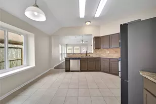 34 Dover Dr, Conroe, TX 77304 - Photo 13