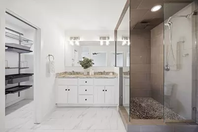 1802 Stoney Brook #102, Houston, TX 77063 - Photo 13