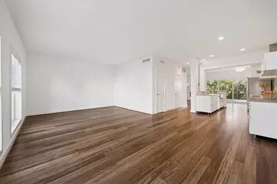 1802 Stoney Brook #102, Houston, TX 77063 - Photo 13