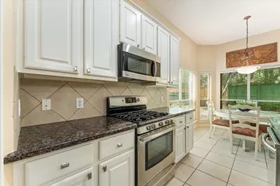 23 E Sienna Place, The Woodlands, TX 77382 - Photo 23
