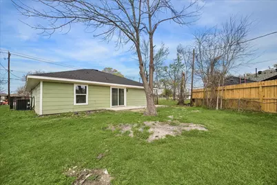 705 Westshire Drive, Houston, TX 77013 - Photo 13