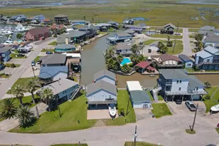 90 Dolphin Ln, Freeport, TX 77541 - Photo 43