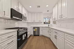 4862 Creekbend Dr, Houston, TX 77035 - Photo 9