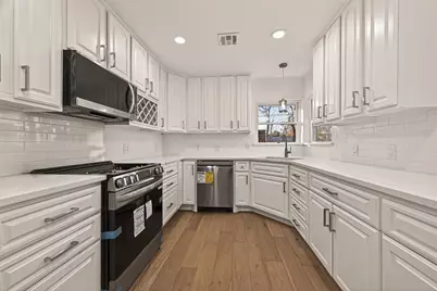 4862 Creekbend Drive, Houston, TX 77035 - Photo 13