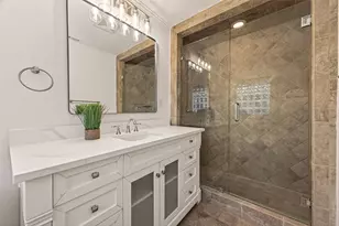 4862 Creekbend Dr, Houston, TX 77035 - Photo 15
