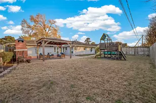 4862 Creekbend Dr, Houston, TX 77035 - Photo 33