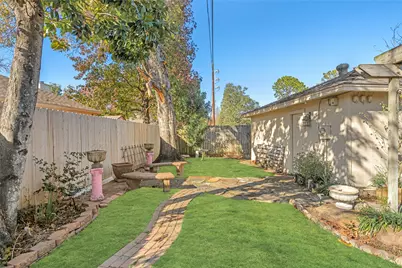 8706 Chelsworth Drive, Houston, TX 77083 - Photo 43