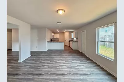 10123 Cerritos Drive, Conroe, TX 77306 - Photo 11