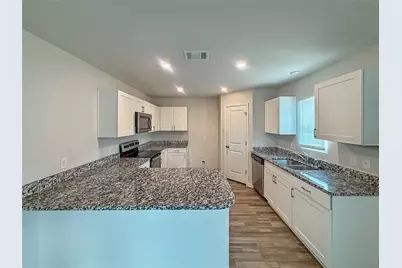 10123 Cerritos Drive, Conroe, TX 77306 - Photo 5