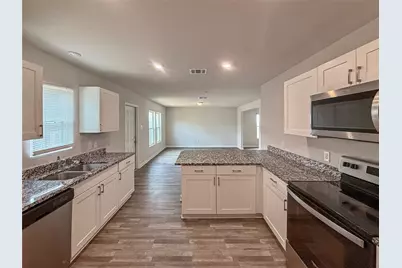 10123 Cerritos Drive, Conroe, TX 77306 - Photo 7