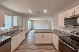 10123 Cerritos dr, Conroe, TX 77306 - Photo 7