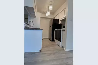 2626 Holly Hall Street #406, Houston, TX 77054 - Photo 5