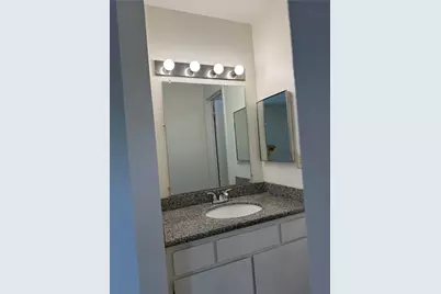 2626 Holly Hall Street #406, Houston, TX 77054 - Photo 9