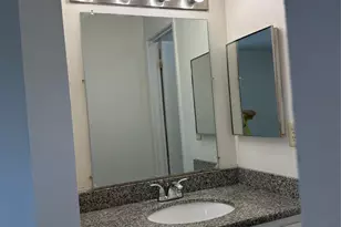 2626 Holly Hall St, Houston, TX 77054 - Photo 9