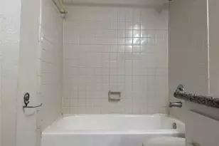 2626 Holly Hall St, Houston, TX 77054 - Photo 15