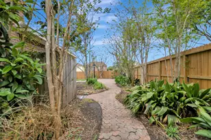 1709 Orlando St, Friendswood, TX 77546 - Photo 41