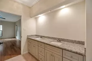 1126 Crossroads Dr, Houston, TX 77079 - Photo 11