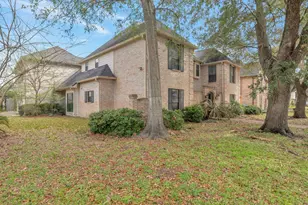 1126 Crossroads Dr, Houston, TX 77079 - Photo 15