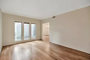 1126 Crossroads Dr, Houston, TX 77079 - Photo 5