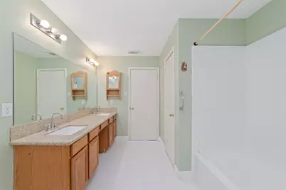 10831 Cayman Mist Drive, Houston, TX 77075 - Photo 21