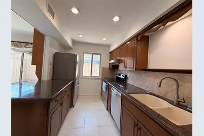 5803 Valley Forge Drive #95, Houston, TX 77057 - Photo 9
