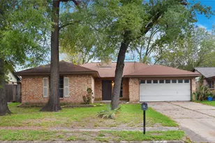 323 Edgeton Ct, Houston, TX 77015 - Photo 1