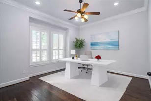 814 Hollington Way, Sugar Land, TX 77479 - Photo 3