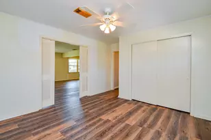 1327 Hodges Ln, Wharton, TX 77488 - Photo 5