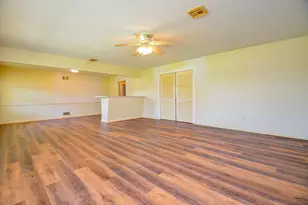 1327 Hodges Ln, Wharton, TX 77488 - Photo 3