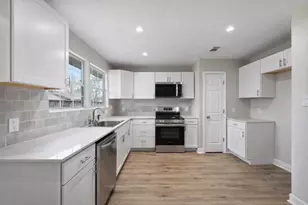 19711 Bishops Gate Ln, Humble, TX 77338 - Photo 5