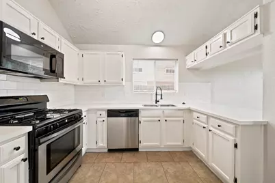 22039 Rivermead Drive, Katy, TX 77449 - Photo 9