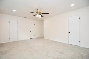 7927 Braesdale Ln, Houston, TX 77071 - Photo 17