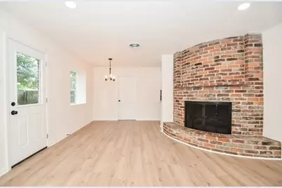 7927 Braesdale Lane, Houston, TX 77071 - Photo 11