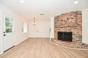 7927 Braesdale Ln, Houston, TX 77071 - Photo 11
