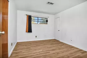 1102 Mosher Ln, Houston, TX 77088 - Photo 23