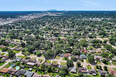 1102 Mosher Lane, Houston, TX 77088 - Photo 49