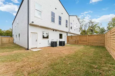 8044 Sunbury Street #A, Houston, TX 77028 - Photo 13